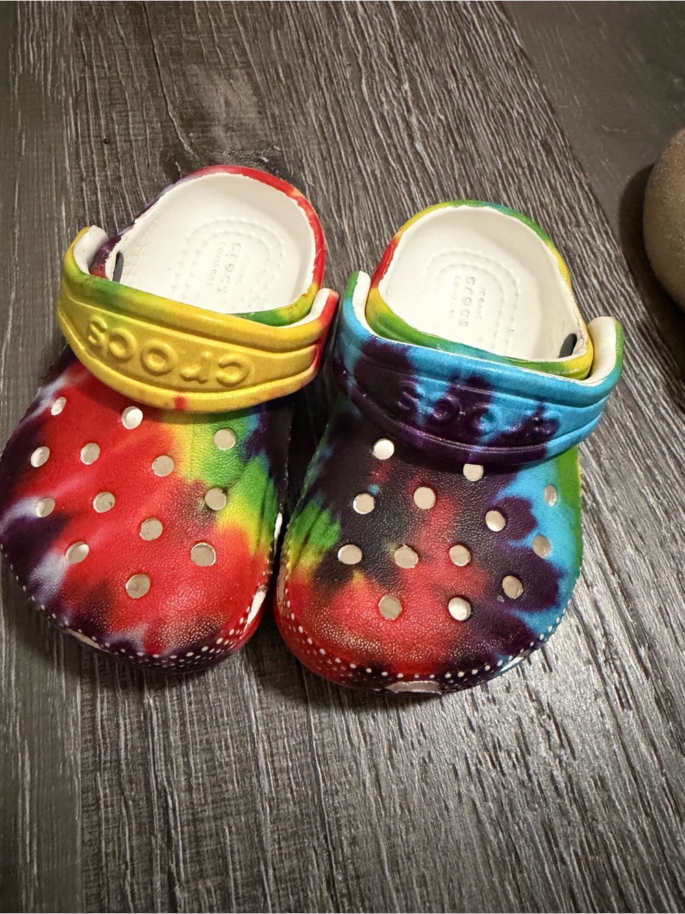 CROCS Kids Tie-Dye Clog in Red, Yellow, Green, Blue, Purple
